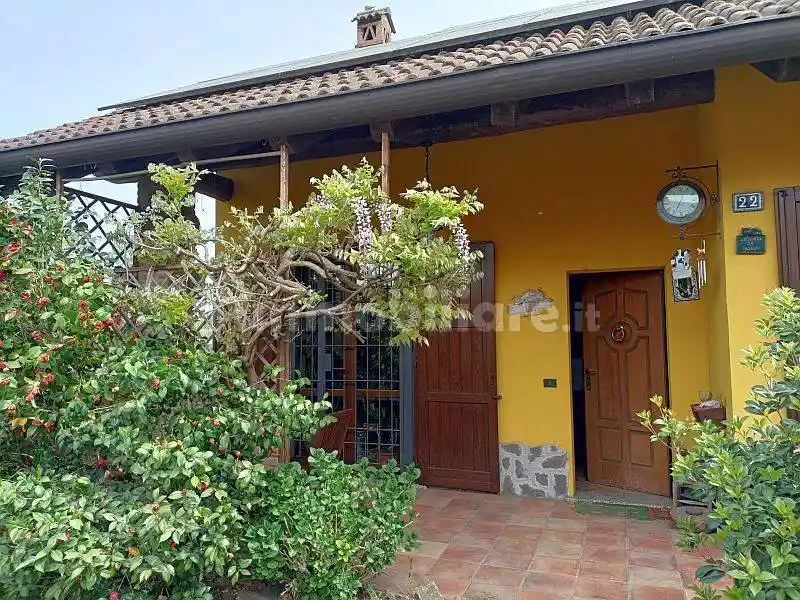 Villa in vendita a Mortara