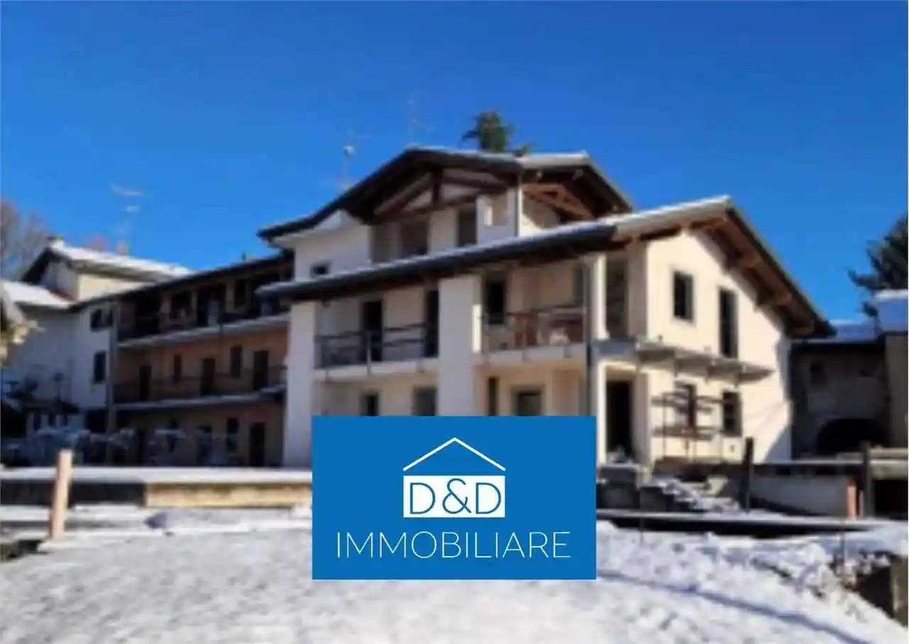 Villa in vendita a Gattico-Veruno