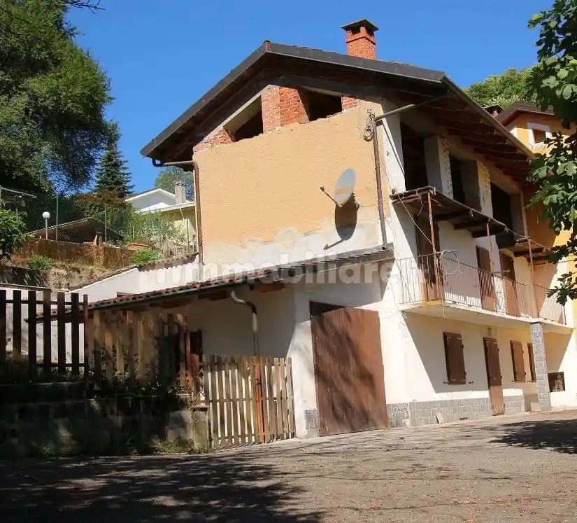 Casa indipendente in vendita a Giaveno