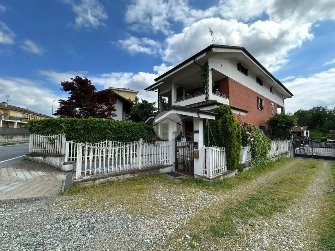 Villa in vendita a Almese