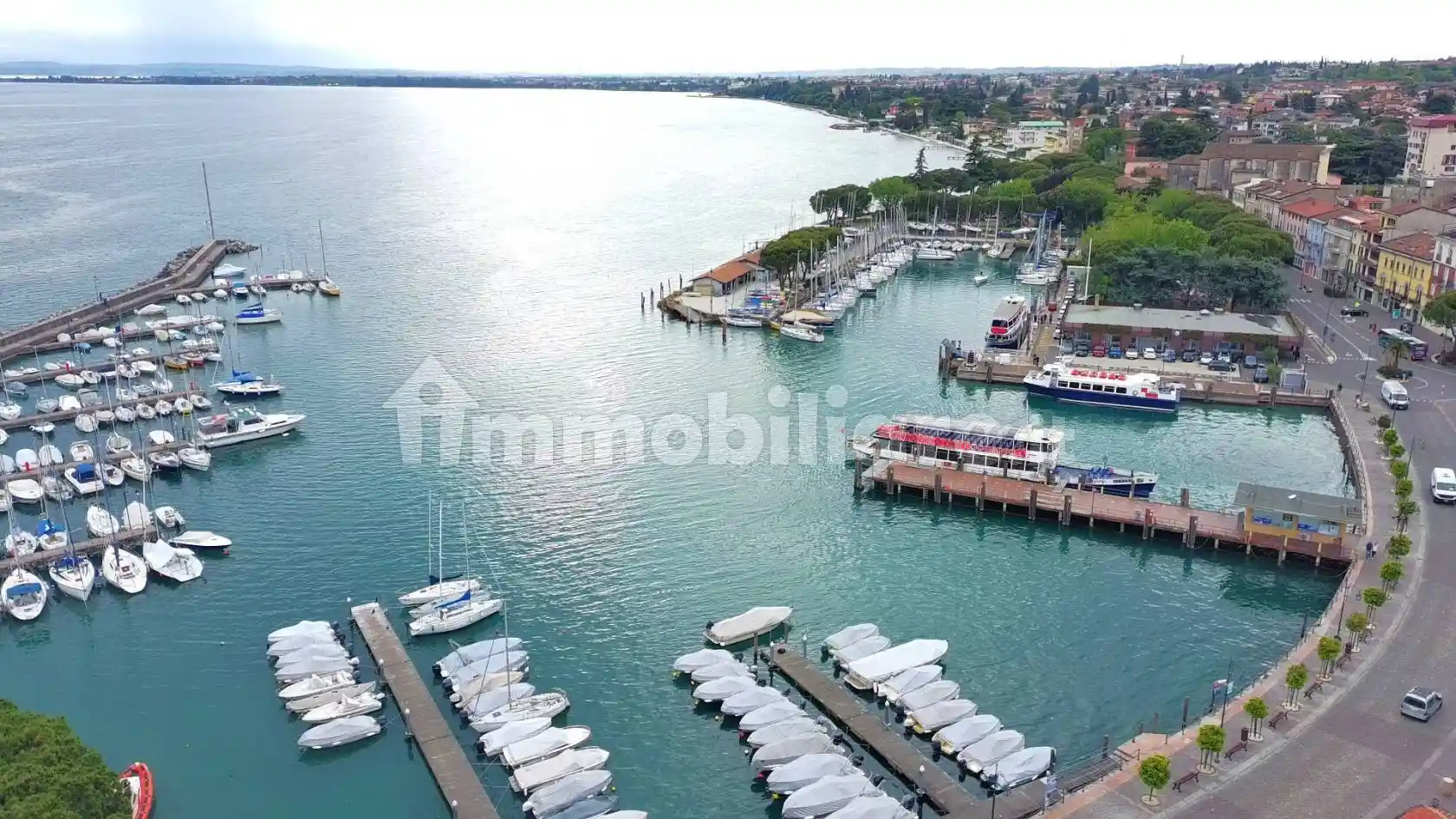 Appartamento in vendita a Desenzano del Garda