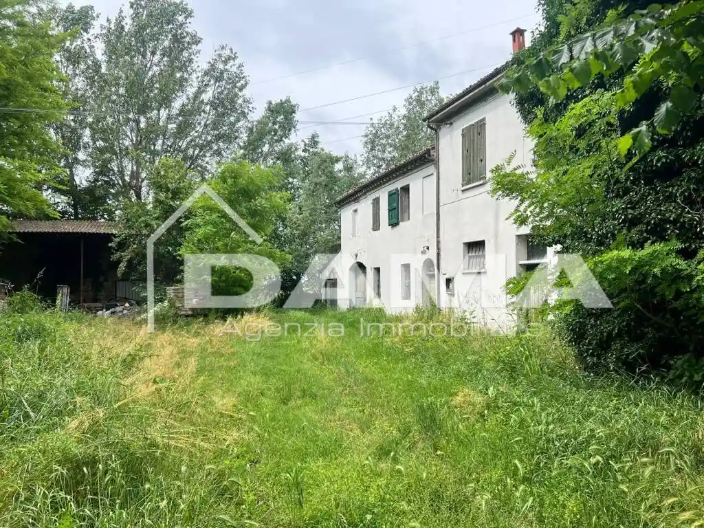 Casa indipendente in vendita a Forlì