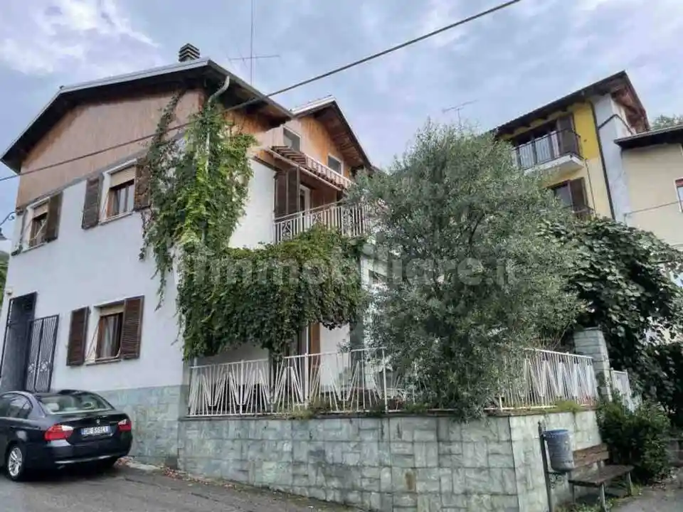 Casa indipendente in vendita a Grignasco