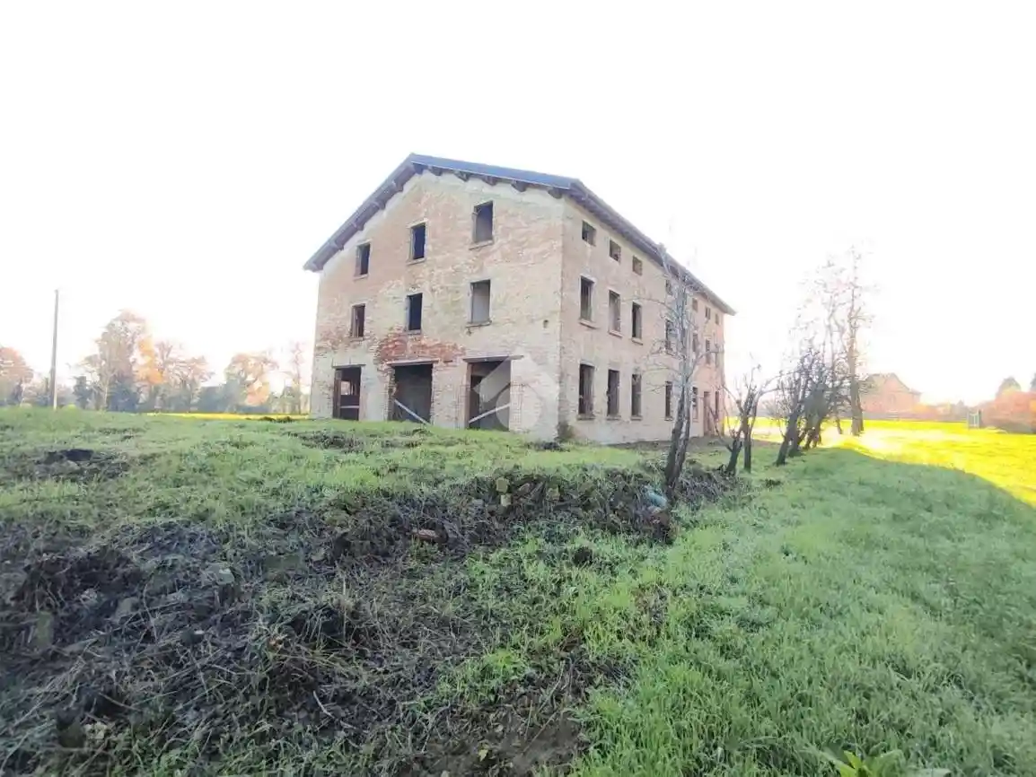 Rustico - Casale in vendita a Formigine