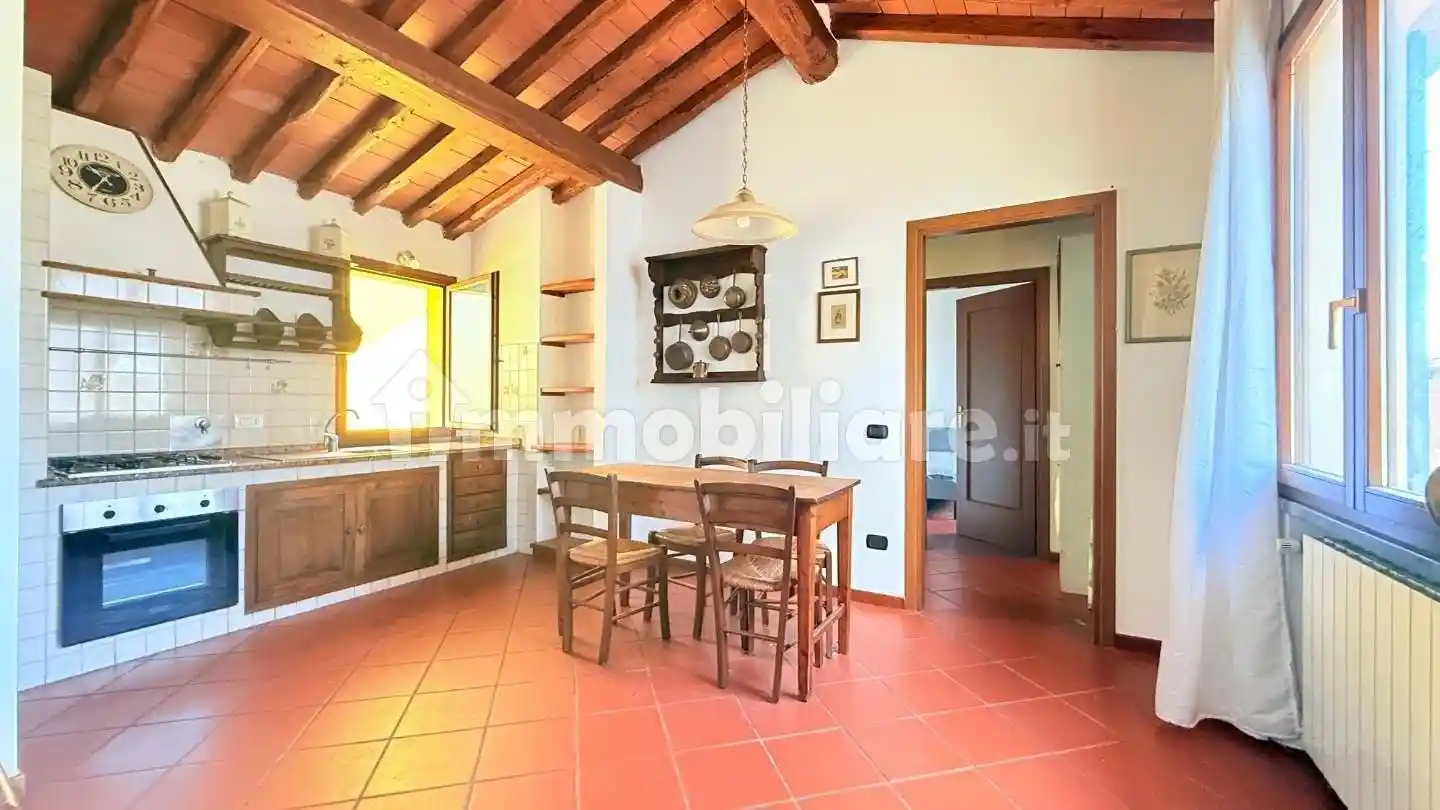 Appartamento in vendita a Massa e Cozzile