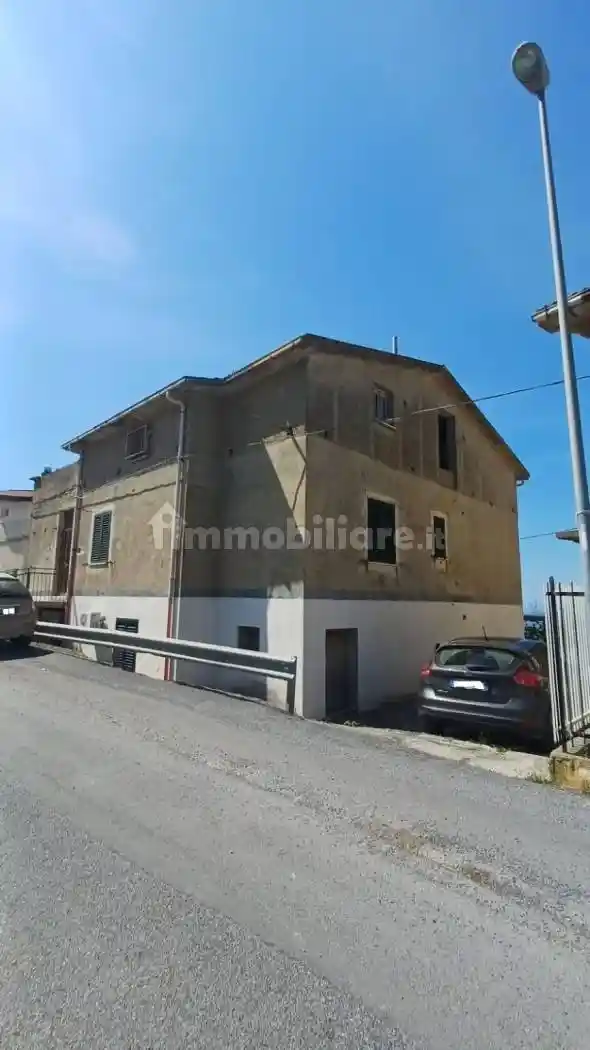 Appartamento in vendita a Paola