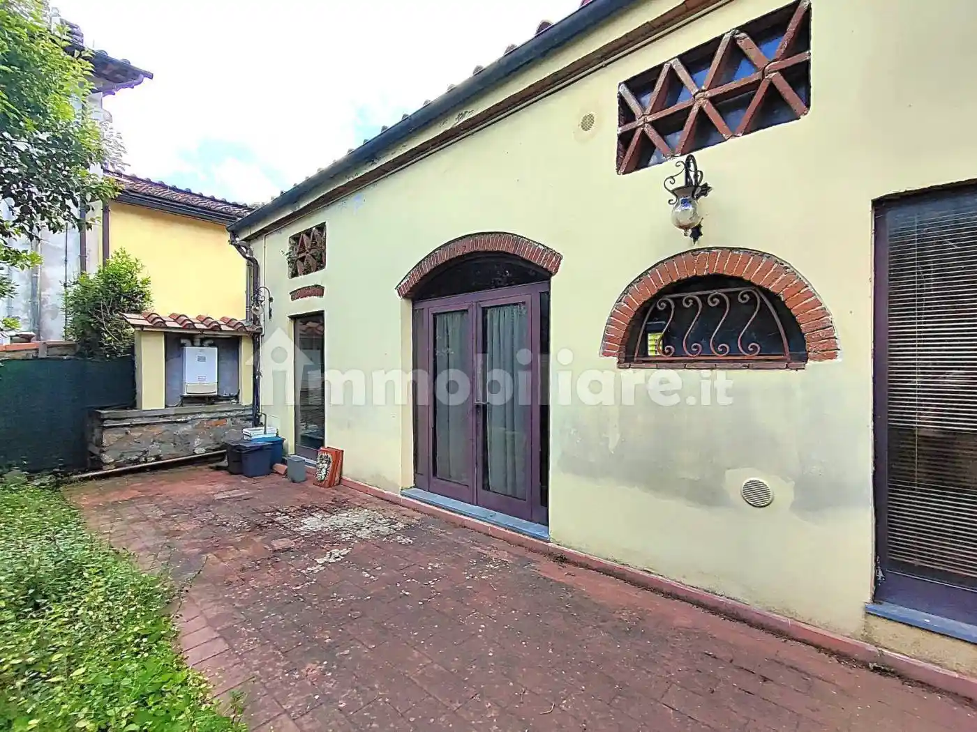 Casa indipendente in vendita a Lucca