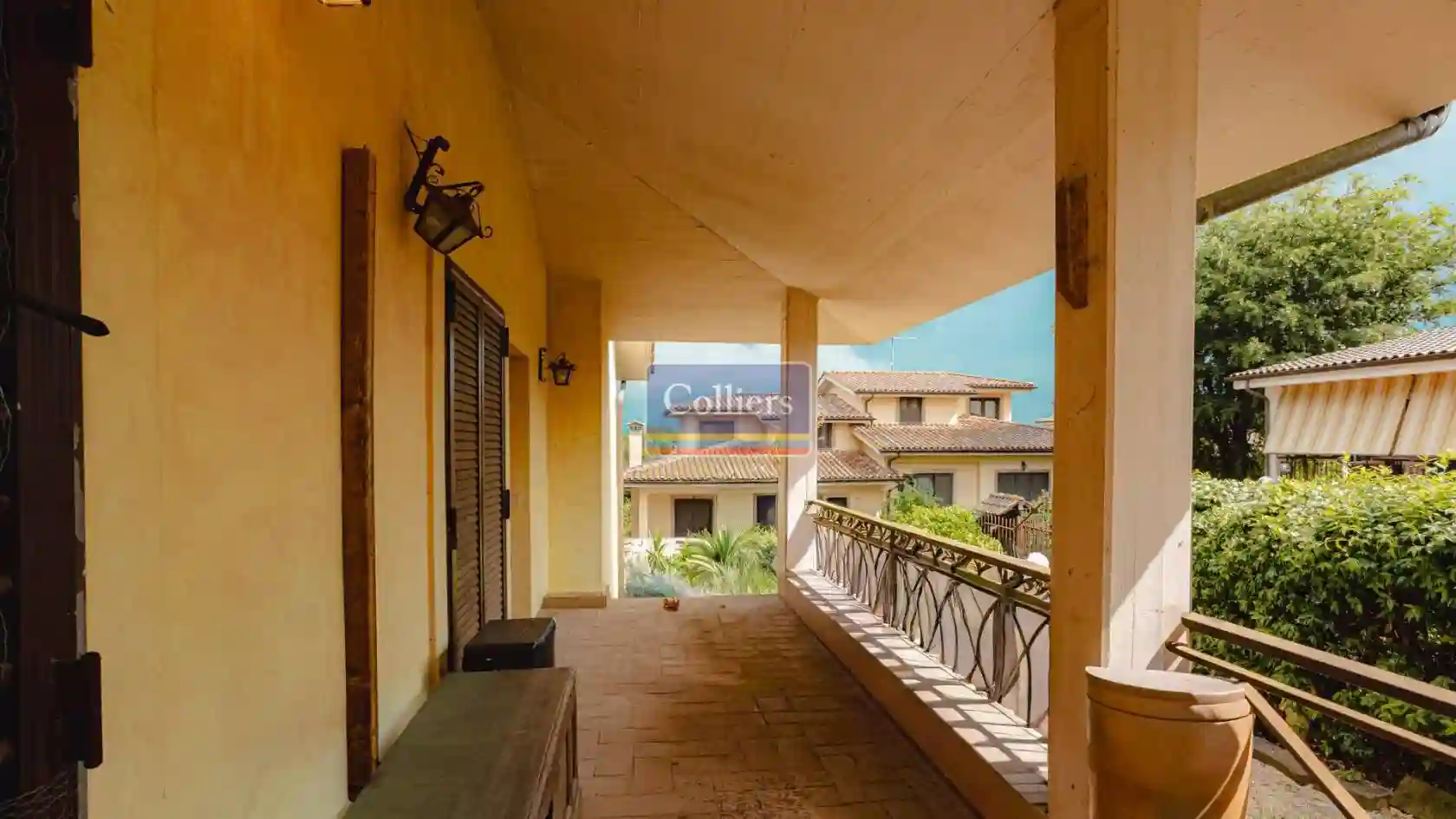Villa - foto 2