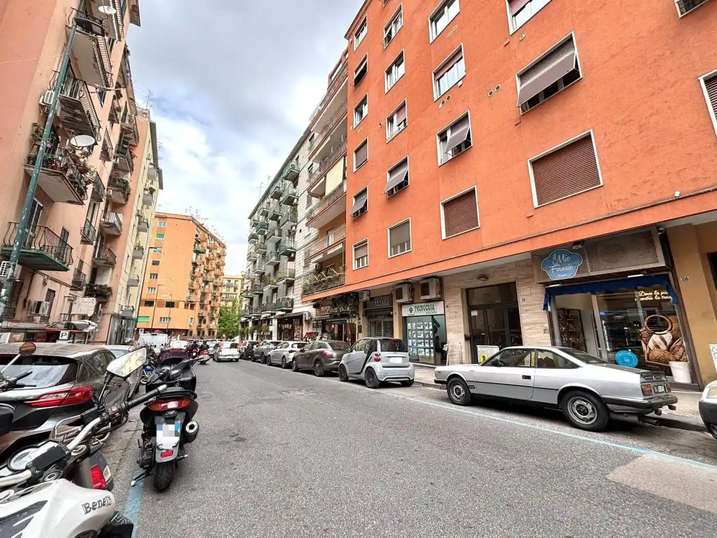 Appartamento in vendita a Napoli