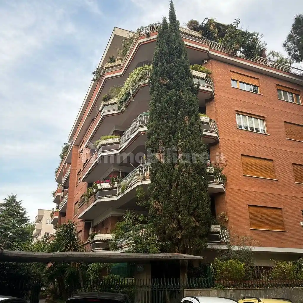 Appartamento in vendita a Roma