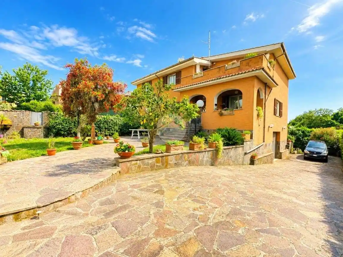 Villa in vendita a Roma