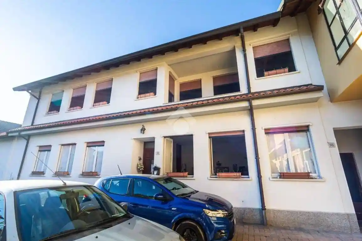 Appartamento in vendita a Albiate