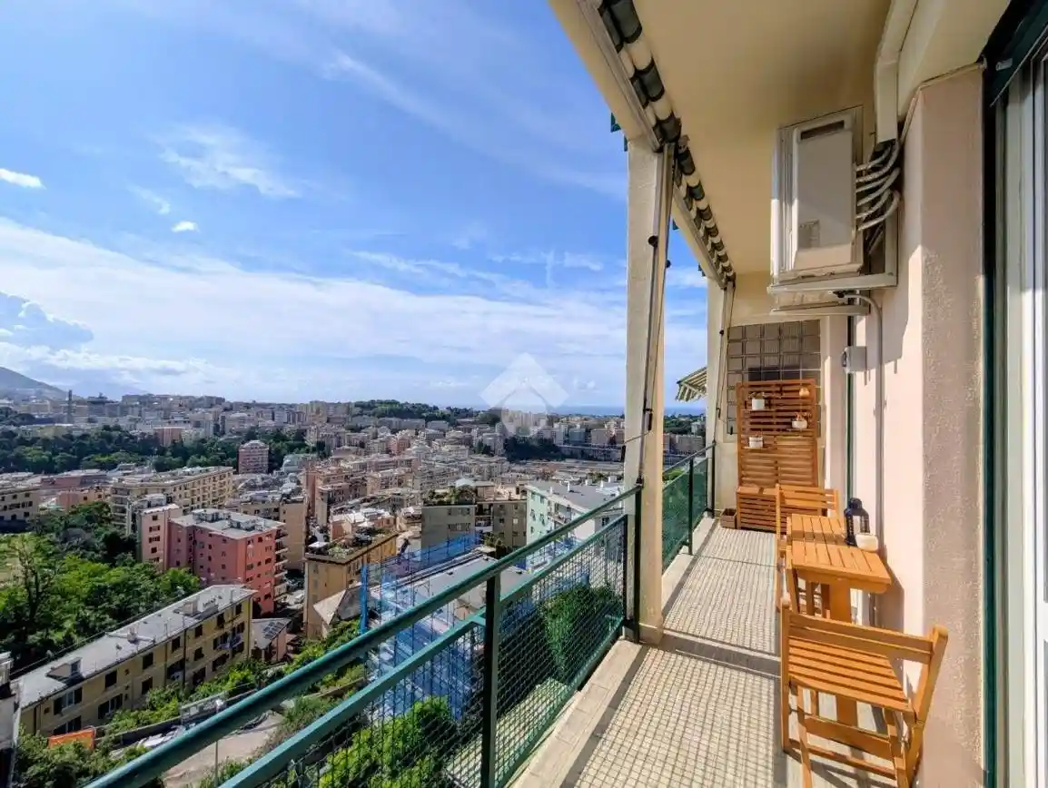 Appartamento in vendita a Genova