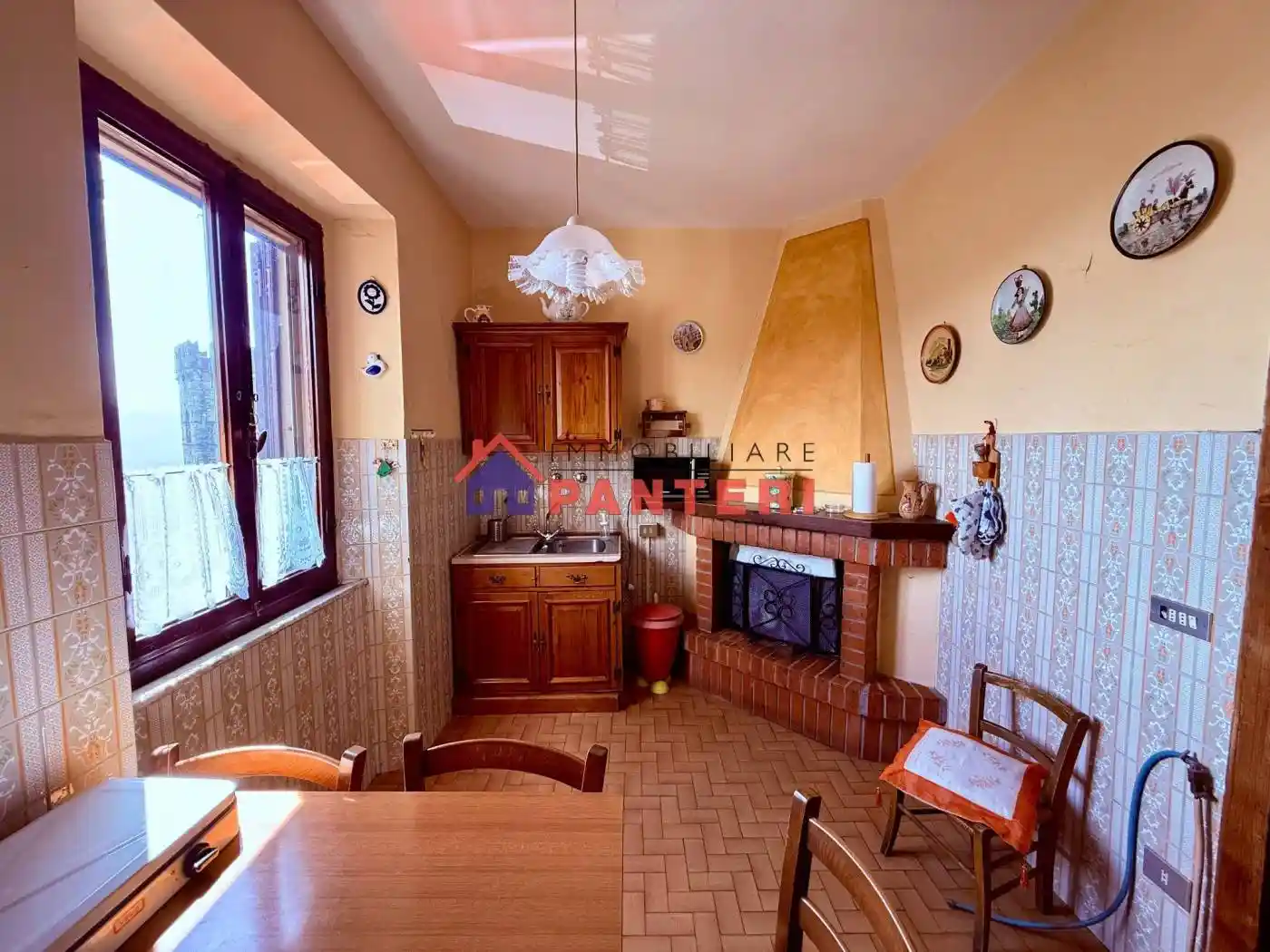 Casa indipendente in vendita a Pescia