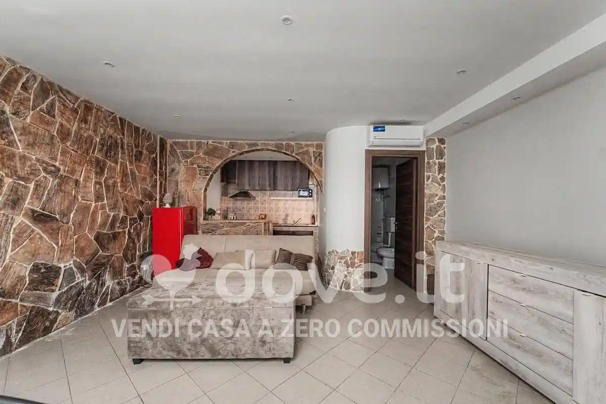 Appartamento in vendita a Aci Castello