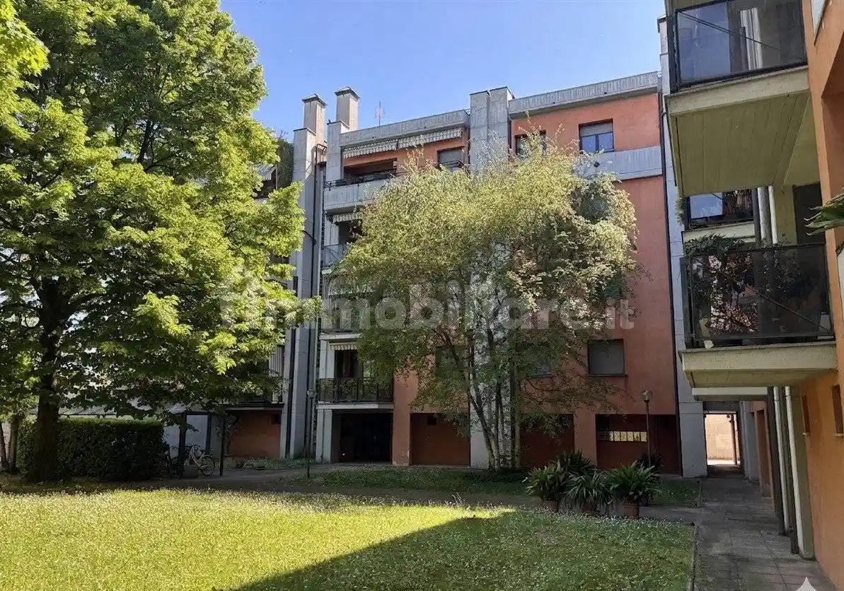 Appartamento in vendita a Parma
