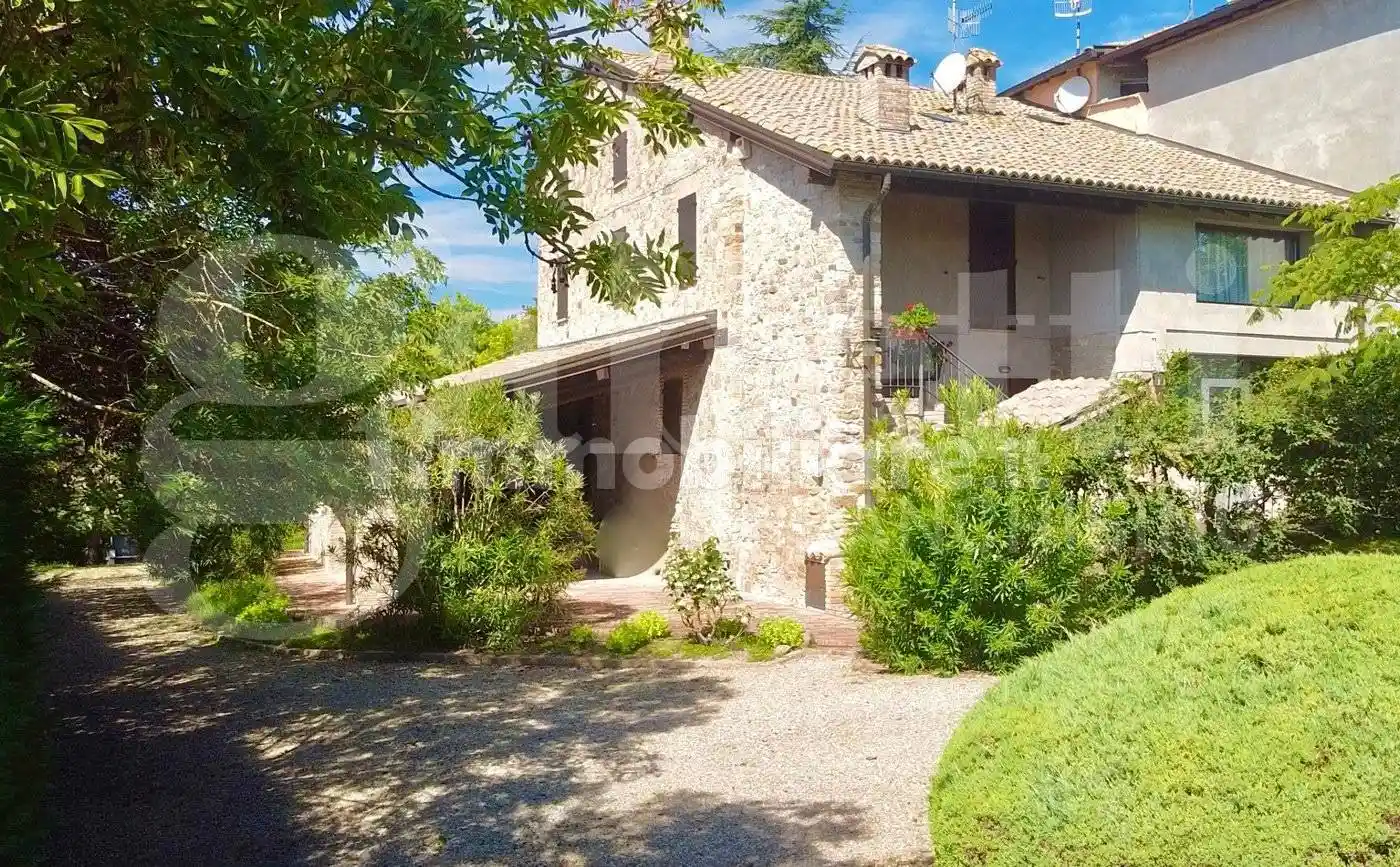 Rustico - Casale in vendita a Langhirano