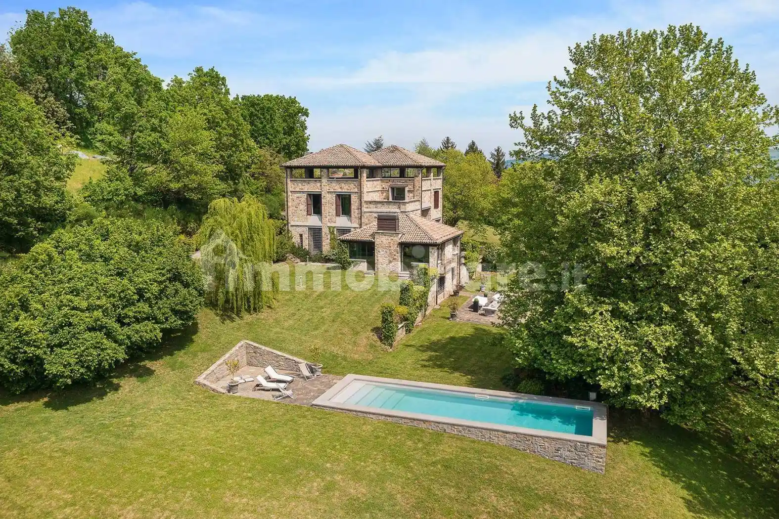 Villa in vendita a Langhirano
