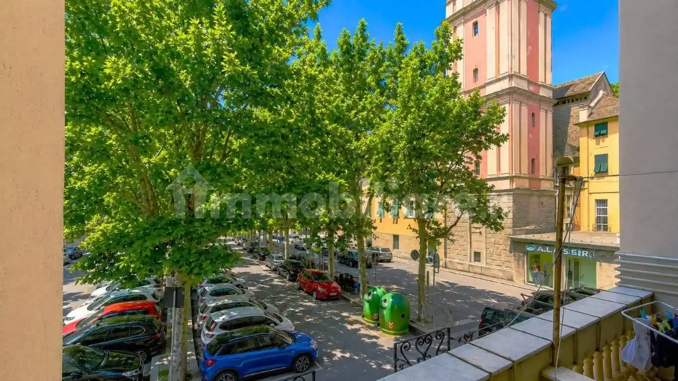 Appartamento in vendita a Genova