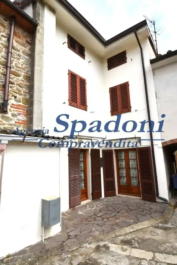 Casa indipendente in vendita a Lamporecchio