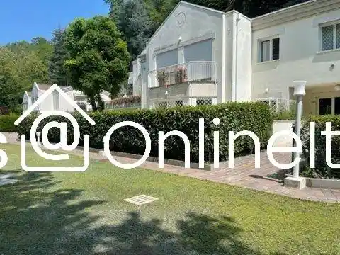 Villa in affitto a Camaiore
