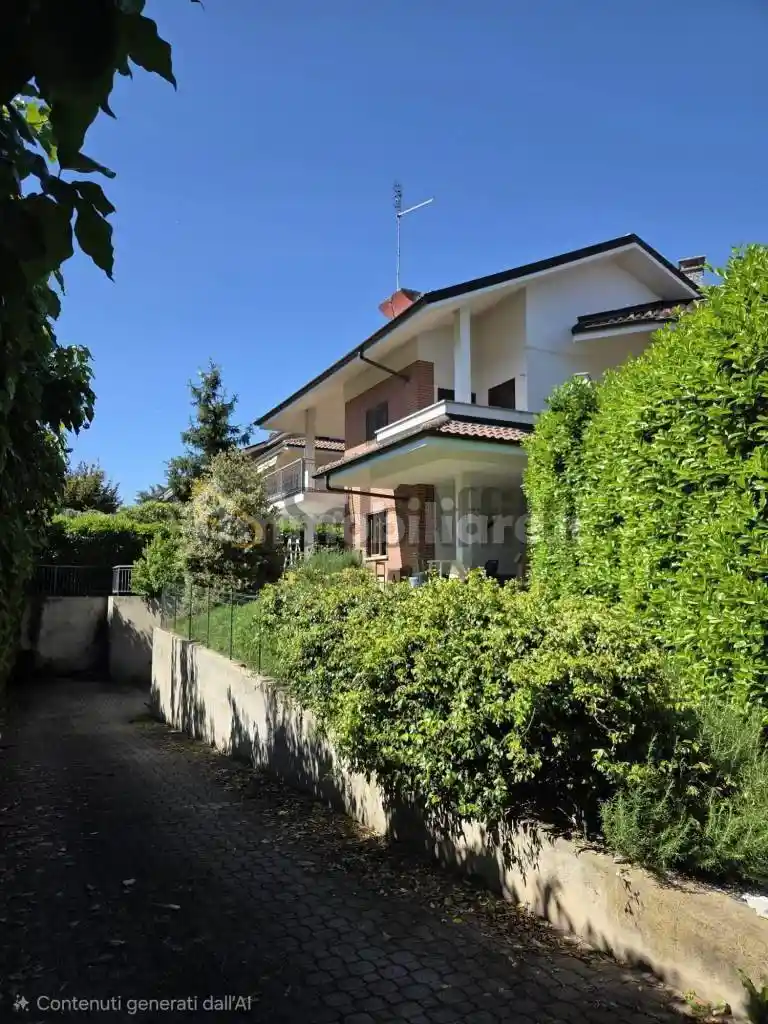 Villa in affitto a Chieri