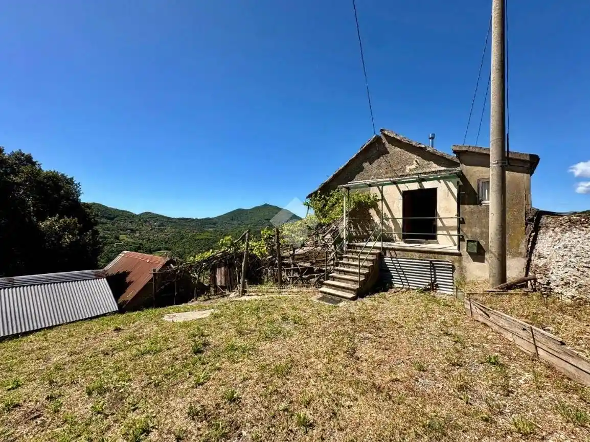 Villa in vendita a Sant'Olcese