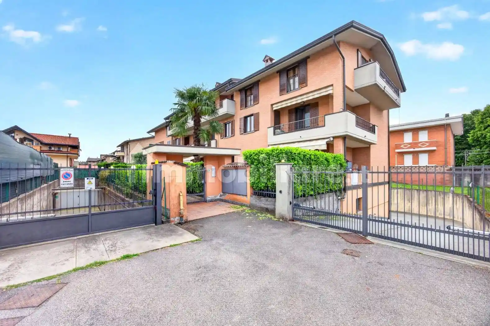 Appartamento in vendita a Caronno Pertusella
