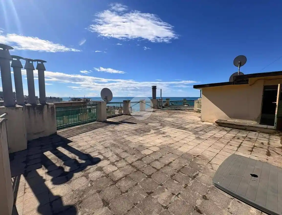 Appartamento in vendita a Genova