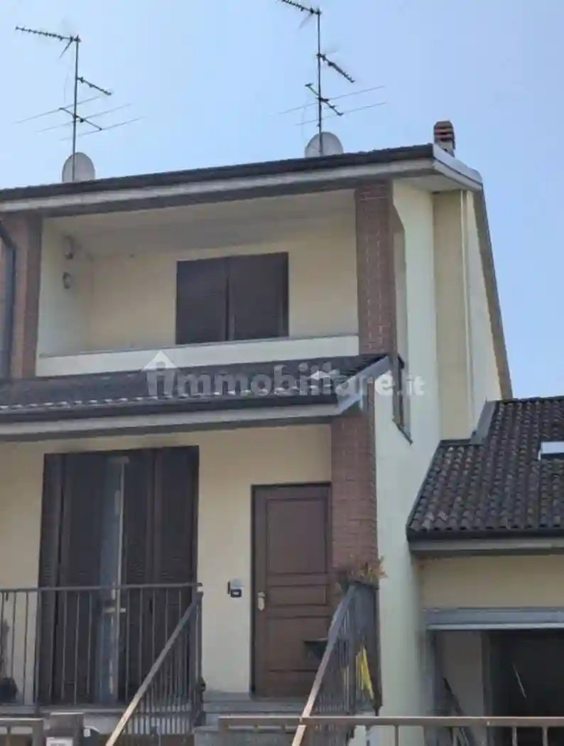 Villetta a schiera - foto 2