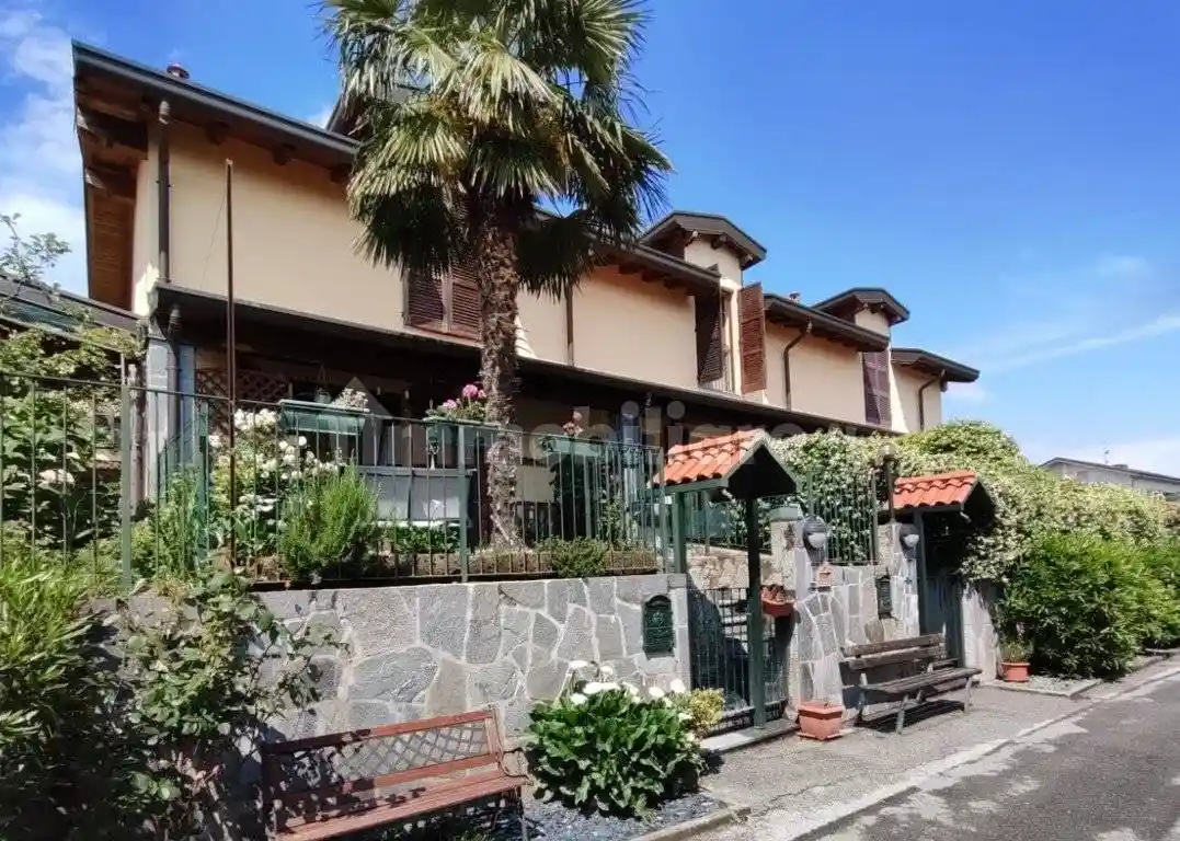 Villetta a schiera in vendita a Inverigo