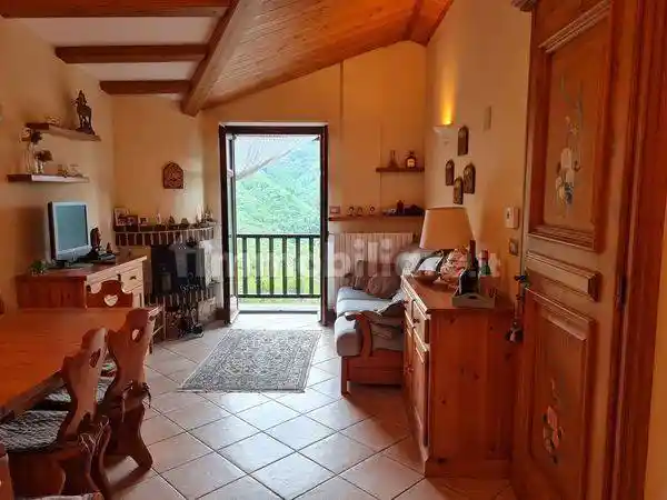 Appartamento in vendita a Roburent