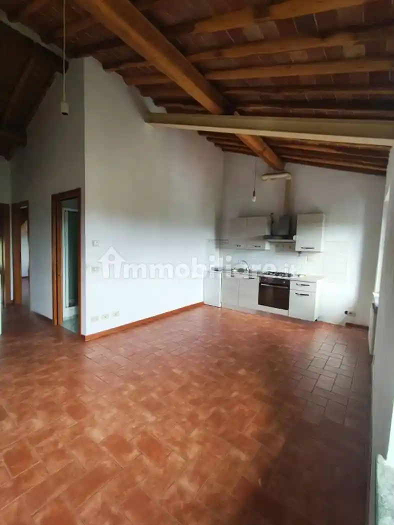 Appartamento in vendita a Lucca