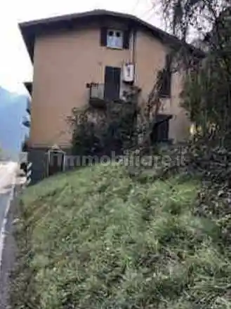 Appartamento in vendita a Ponte Nossa