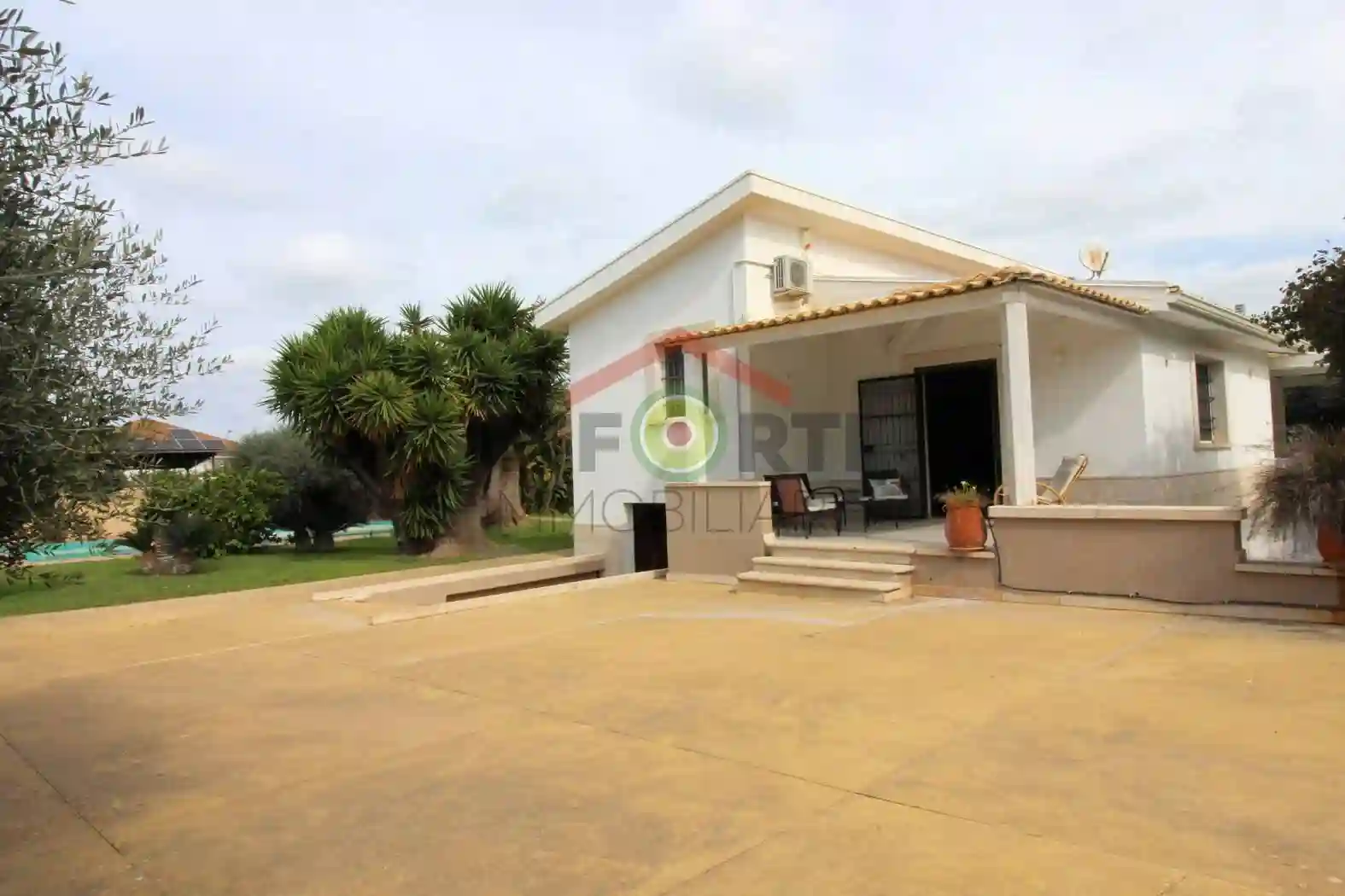 Villa - foto 2