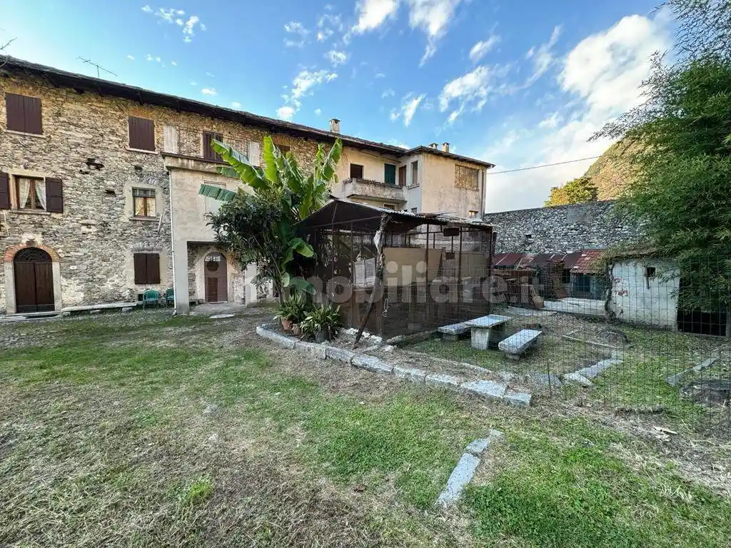 Rustico - Casale in vendita a Novate Mezzola