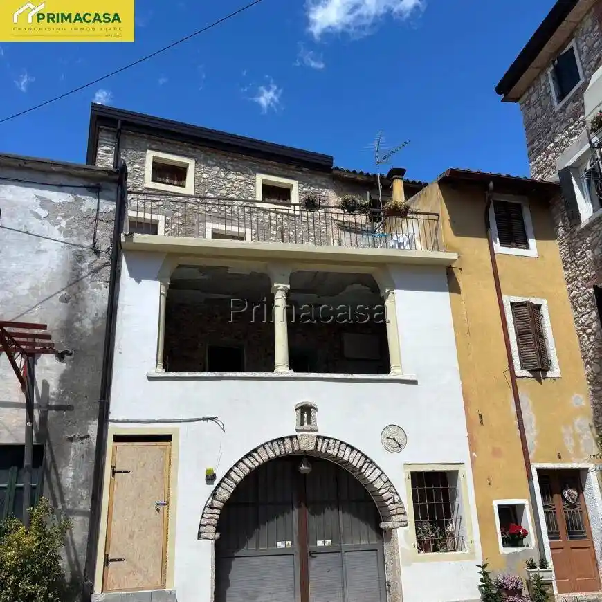 Rustico - Casale in vendita a Fumane