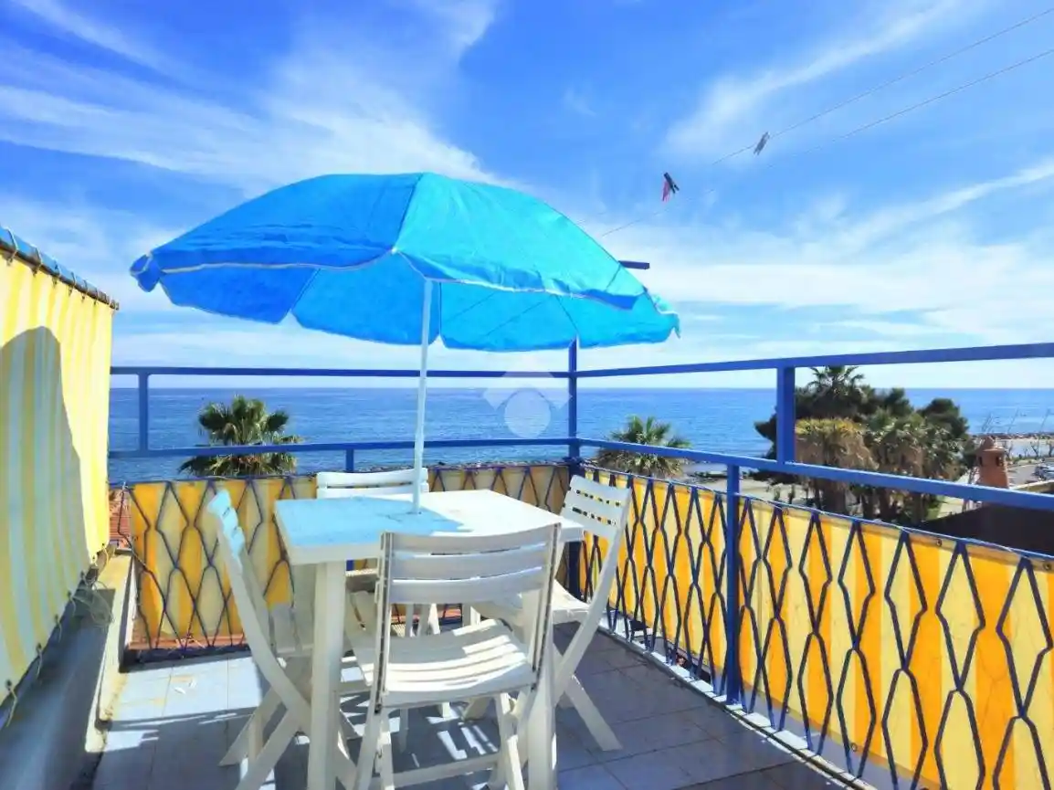 Appartamento in vendita a Riva Ligure