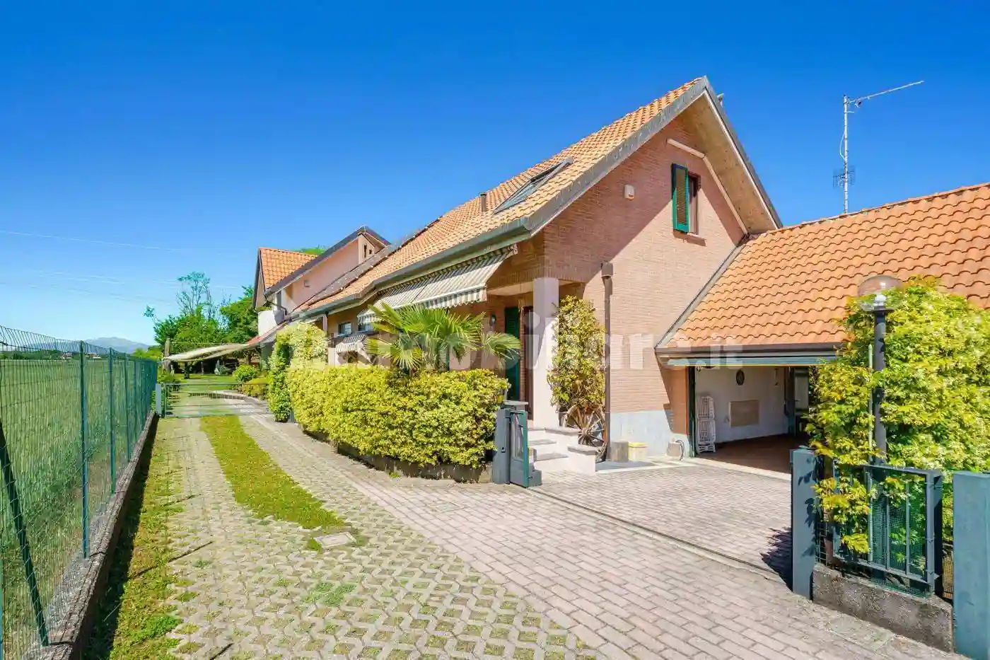 Villa - foto 2