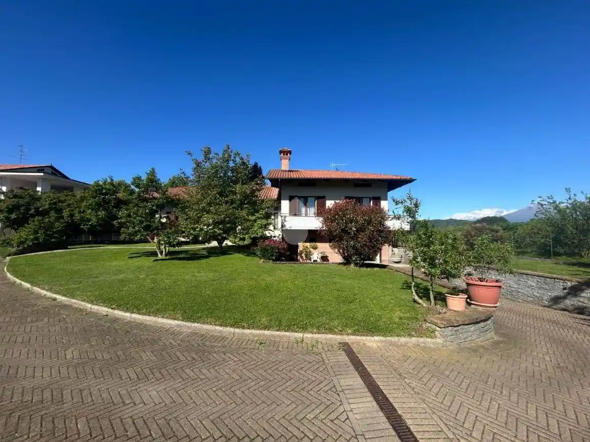Villa in vendita a Mercenasco
