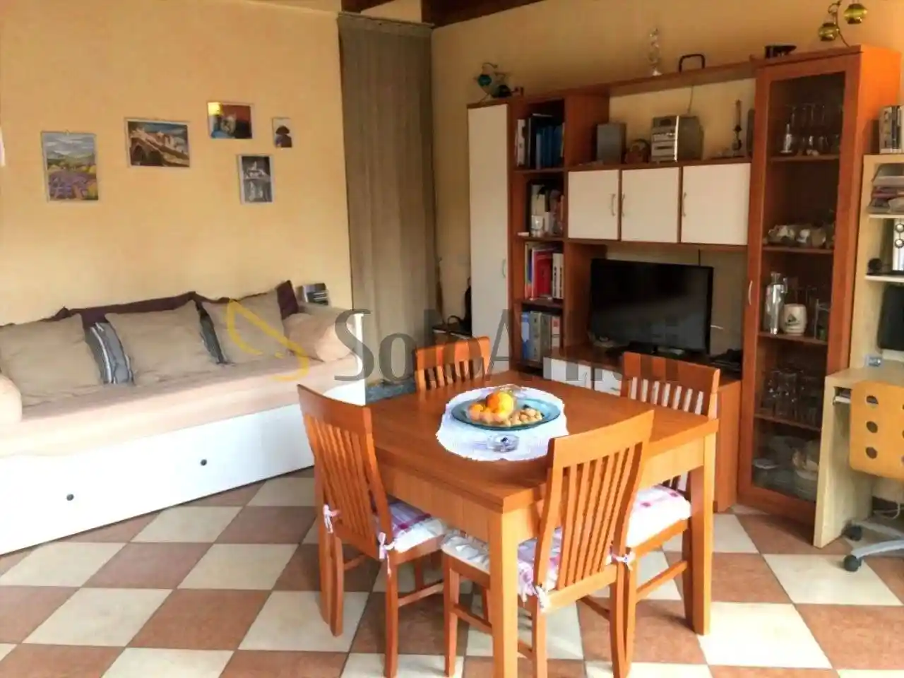 Appartamento in affitto a Biassono