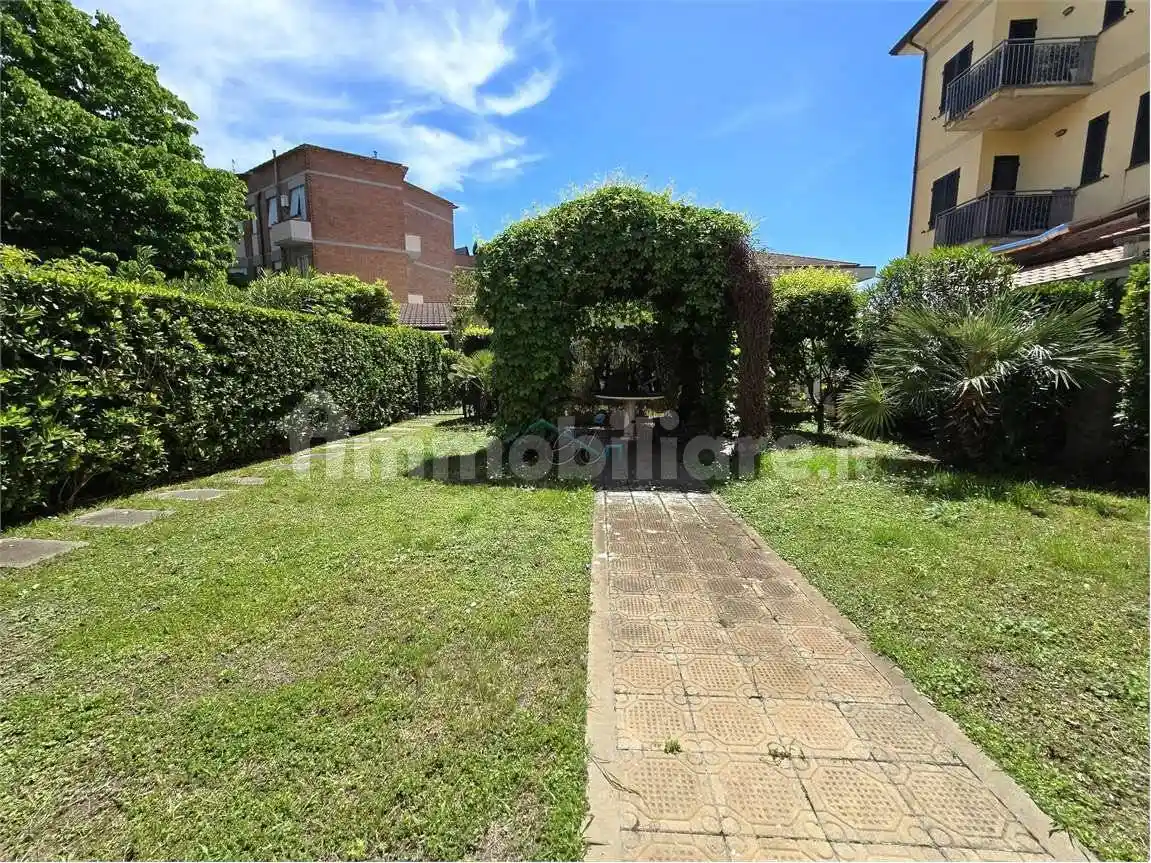Appartamento in vendita a Camaiore