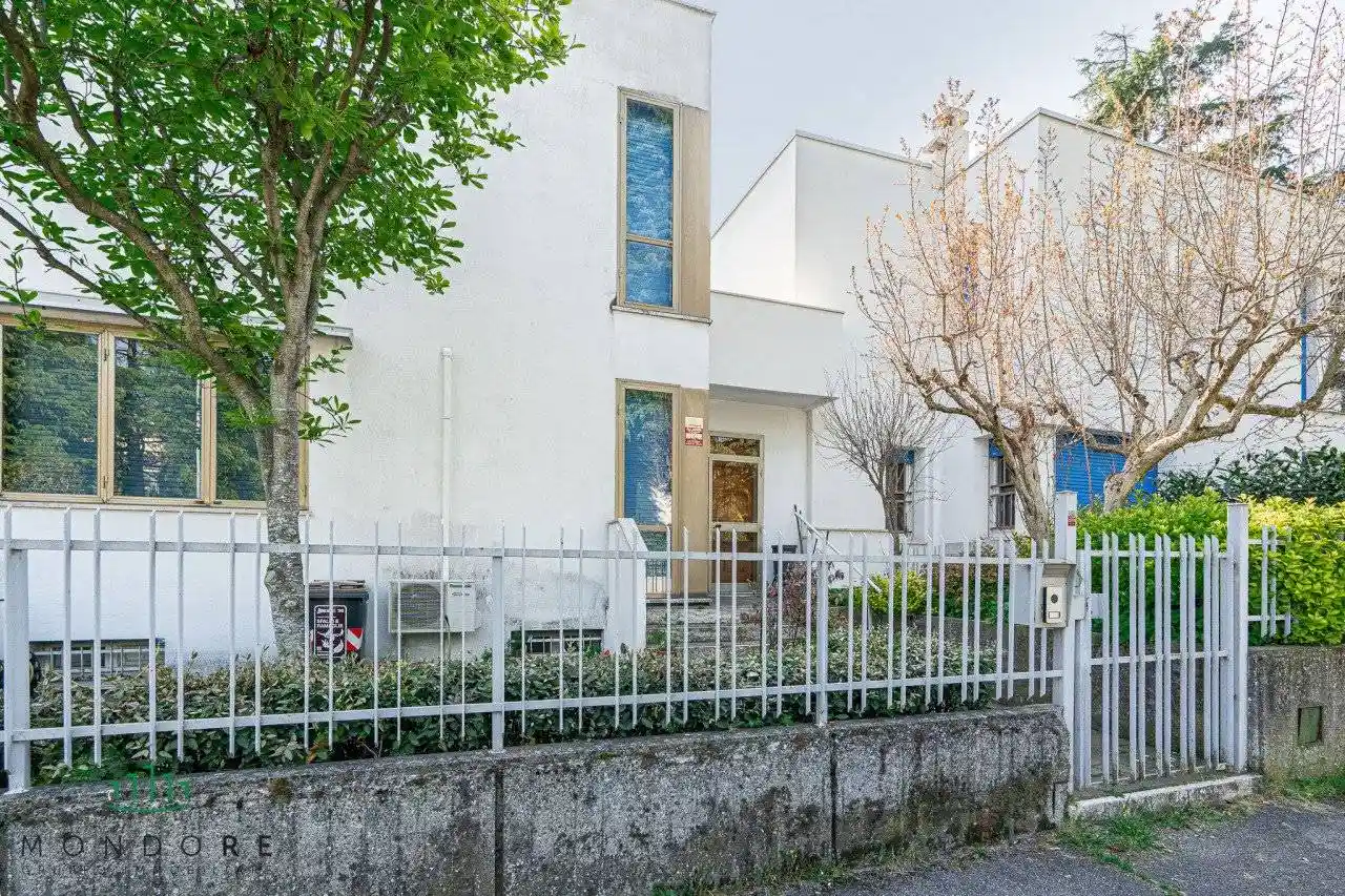 Villa in vendita a Casalecchio di Reno