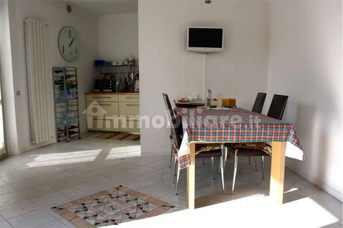 Appartamento in affitto a Stezzano