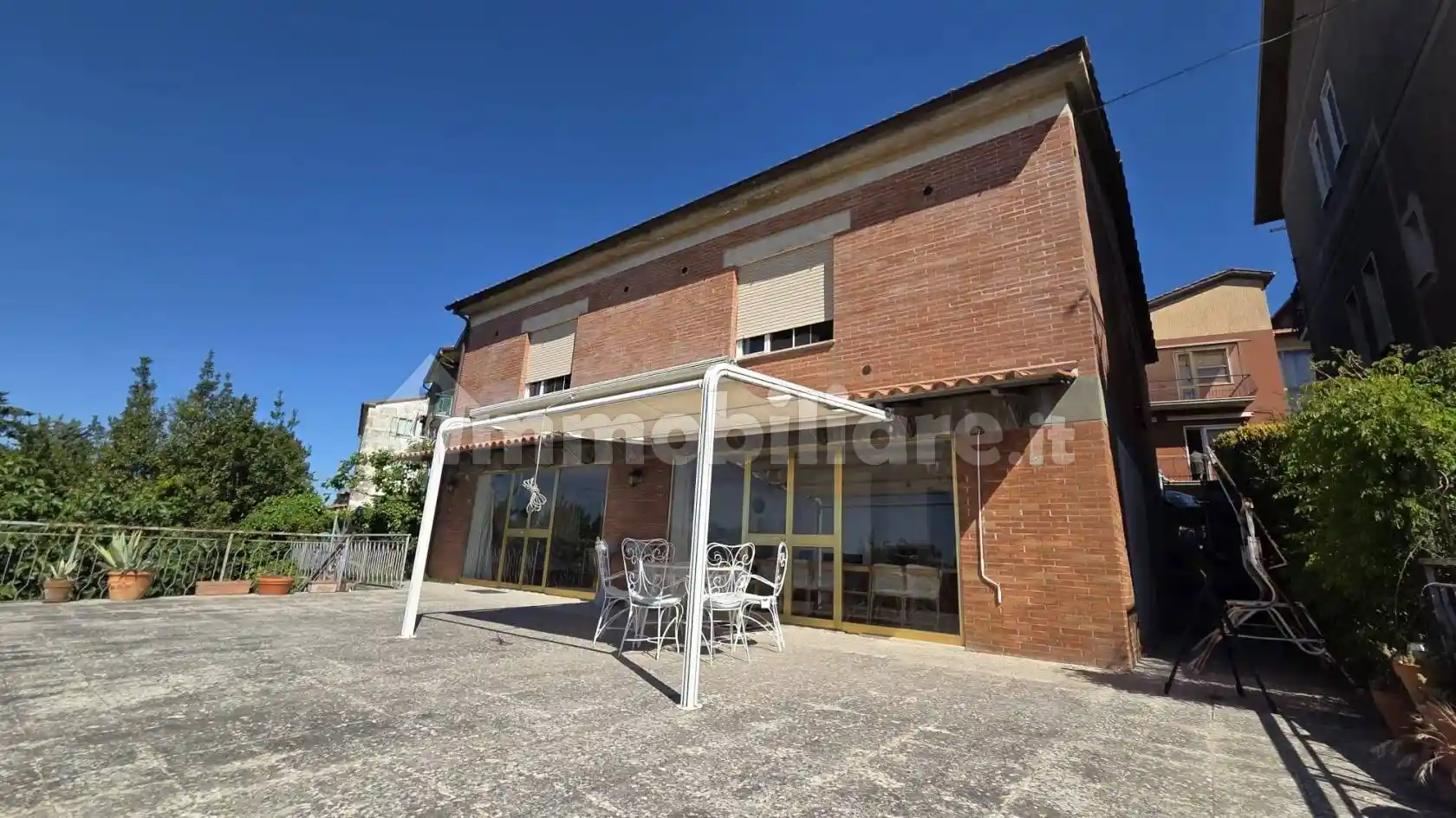 Villa in vendita a Giove