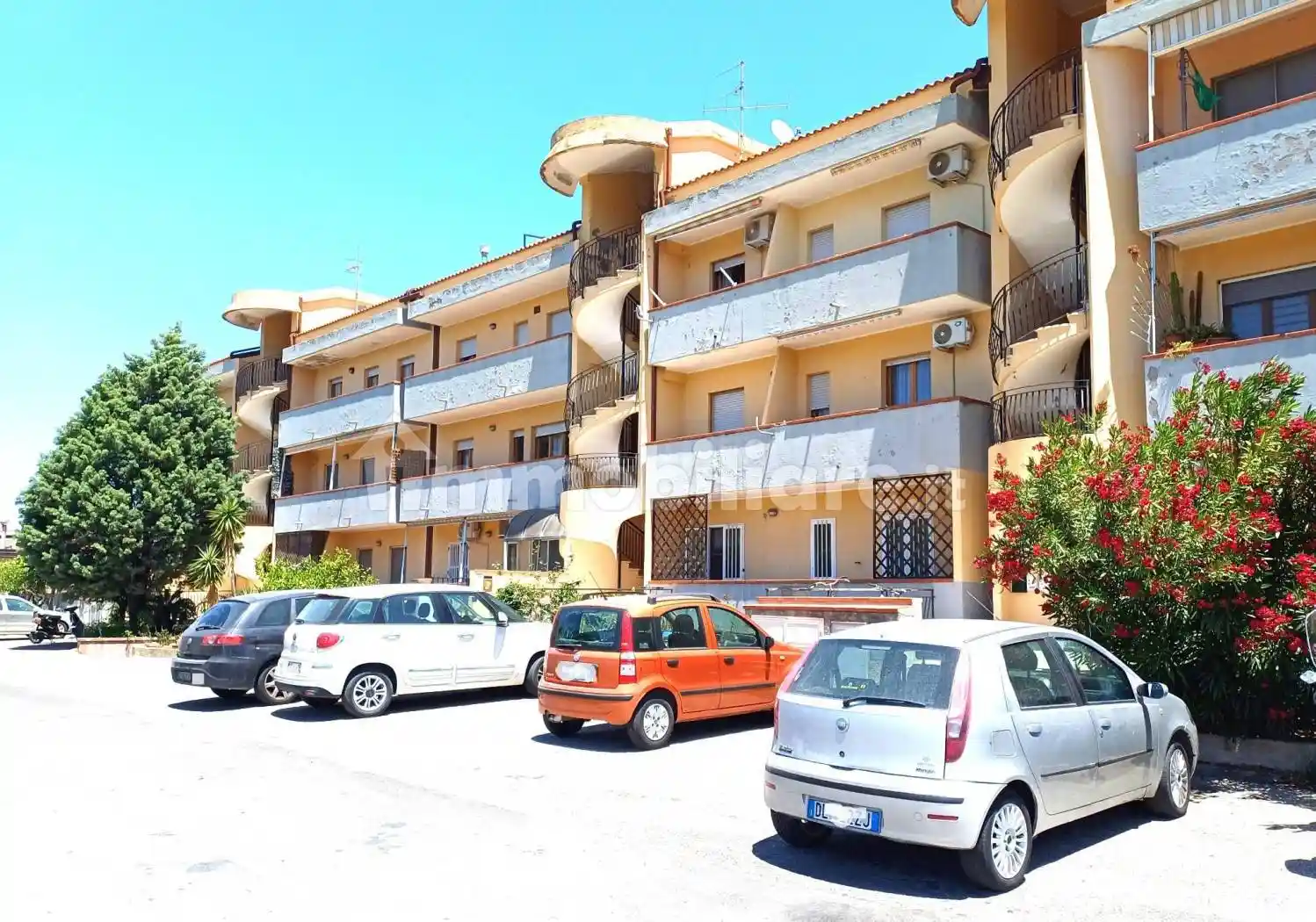Appartamento in vendita a Davoli