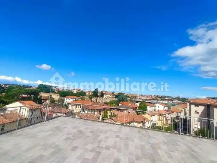 Appartamento in affitto a Pisa