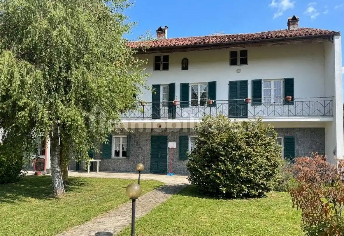 Casa indipendente in vendita a Strambino