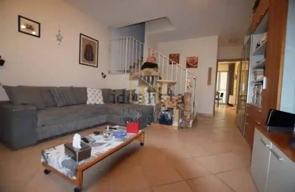 Casa indipendente in vendita a Poggibonsi