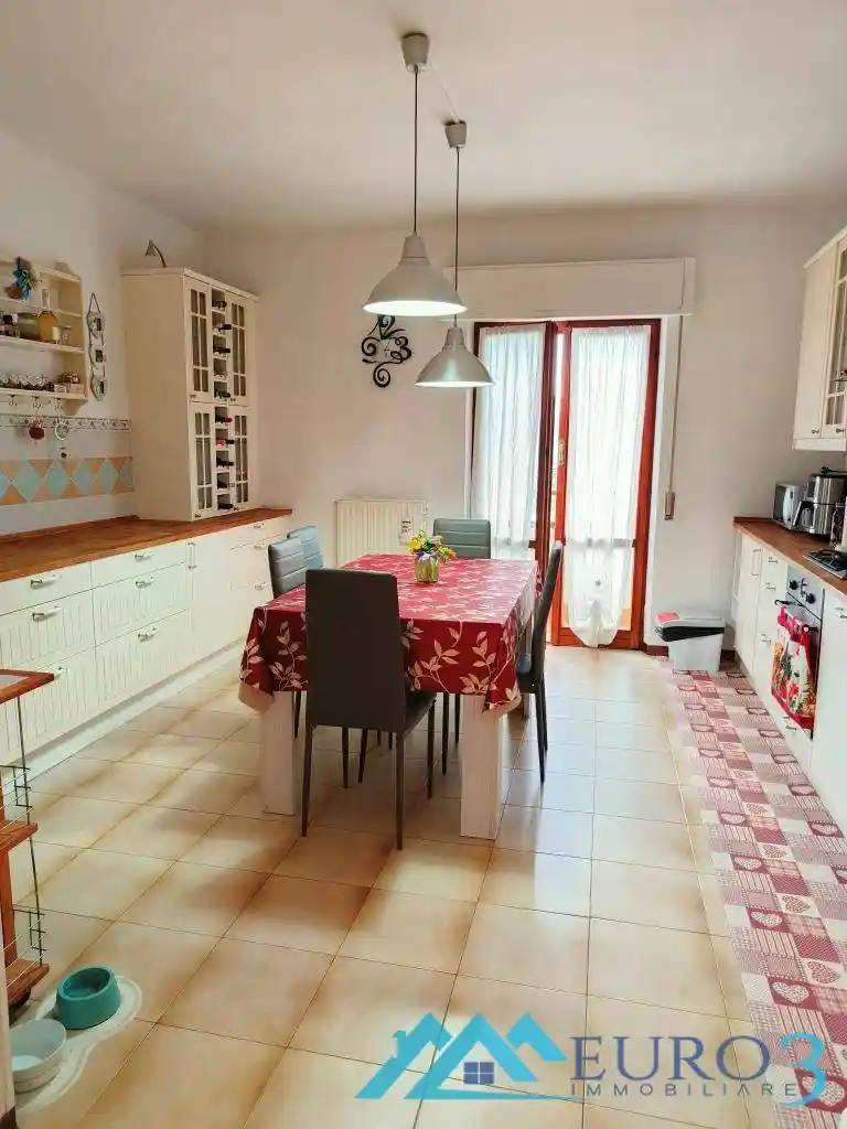 Appartamento in vendita a Folignano